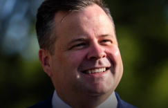 Real Estate Executive Tapped to Head U.S. Intelligence, Trump’s Pick Sparks Cross-Party Controversy